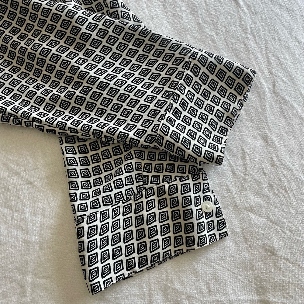 Express the portofino diamond blouse - Picture 7 of 7